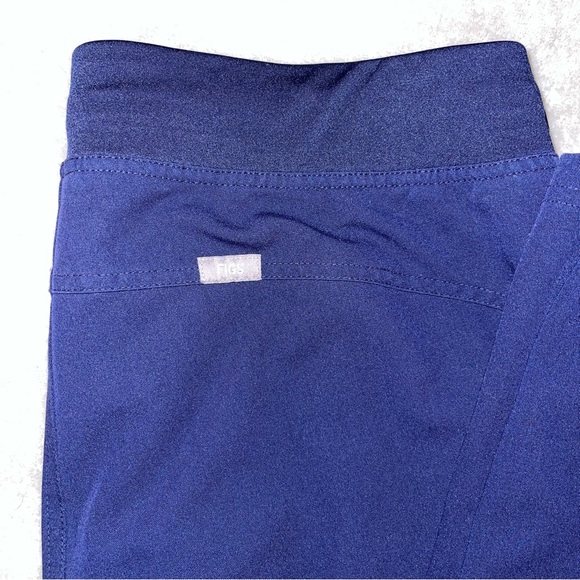 Figs Kade Cargo Scrub Pants Scrubs Pant Petite - Picture 3 of 9